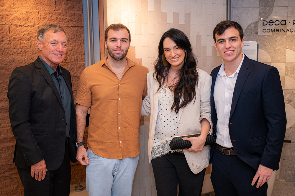 Carlos, Tadeu Marianelli, Natália Catelan e Matheus Marianelli