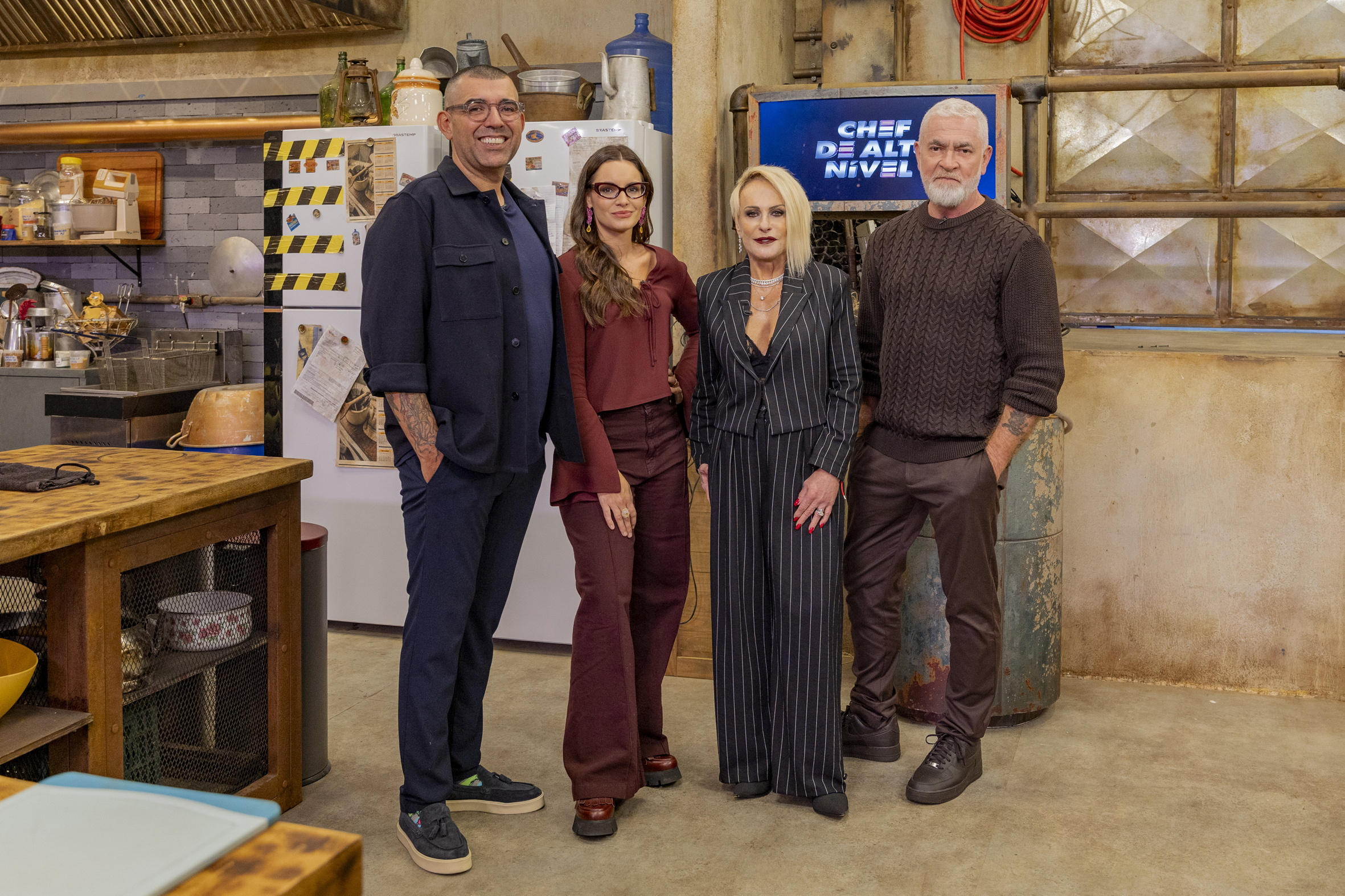 A apresentadora Ana Maria Braga e os chefs mentores Jefferson Rueda, Renata Vanzetto e Alex Atala.