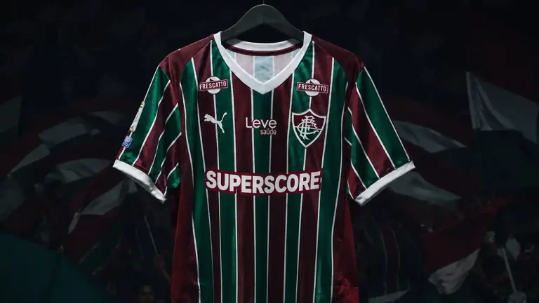 Proibido de ter a marca Superbet na camiseta, Fluminense irá estampar Superscore na camisa, serviço de estatísticas ao vivo