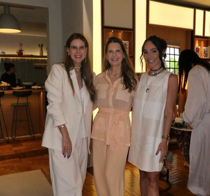 Ciccy Halpern, Ana Paula Hammer, Carolina Neves