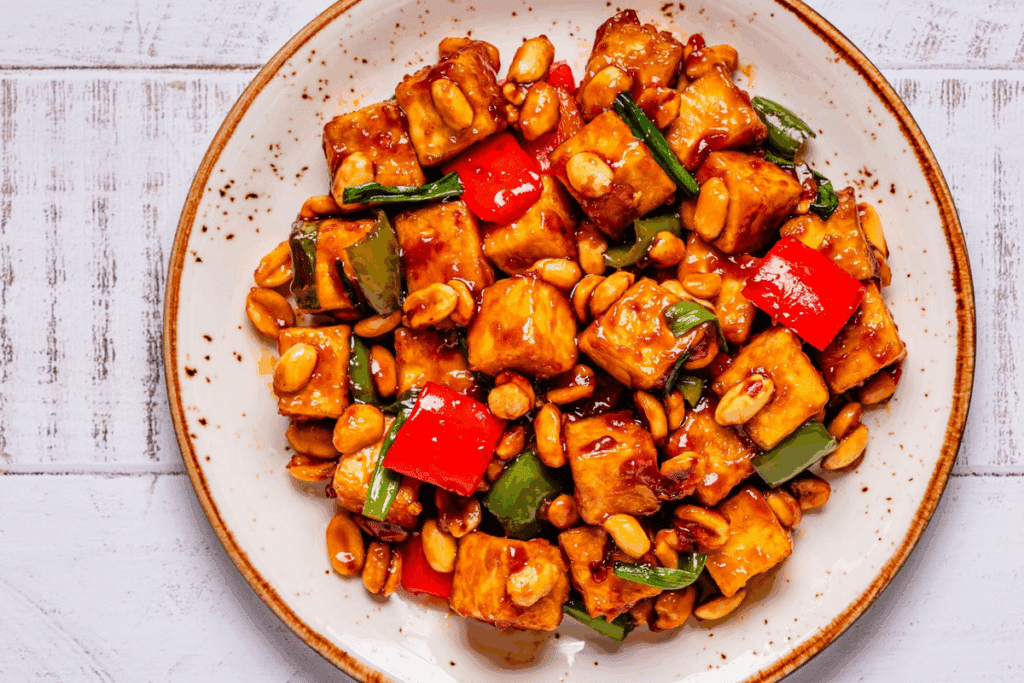 Tofu xadrez (Imagem: Tatiana Bralnina | Shutterstock)