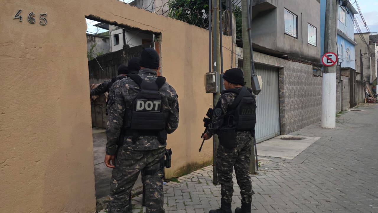 Operação mira facção suspeita de articular ataques em Vitória