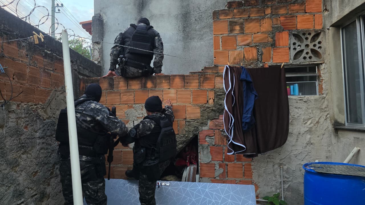 Operação mira facção suspeita de articular ataques em Vitória