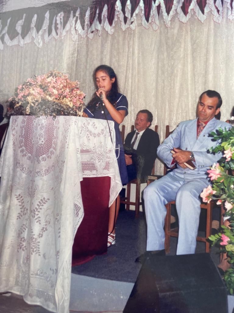 Donna é filha de pastor e cresceu na igreja