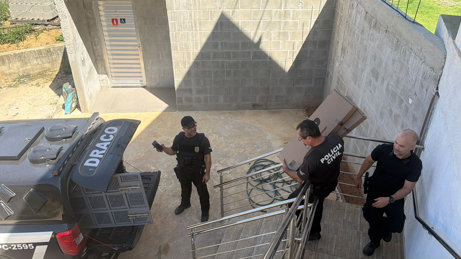 Material apreendido durante a Operação Câmara Fria