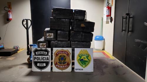 Polícia encontra às margens do rio Paraná grande quantidade de drogas
