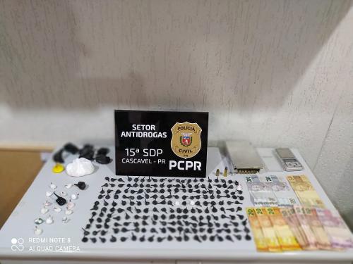 Mais de 200 buchas de cocaína são apreendidas