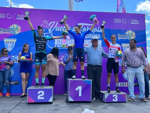 Daniela Lionço participou da Volta Internacional, na Argentina