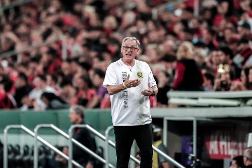 O técnico Luis Carlos Cruz já projeta a Série D