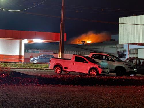 Incêndio foi controlado após algumas horas