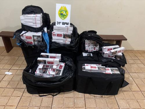 Equipe da Patrulha Rural do 31º BPM da PMPR apreende cigarros contrabandeados do Paraguai em Corbélia