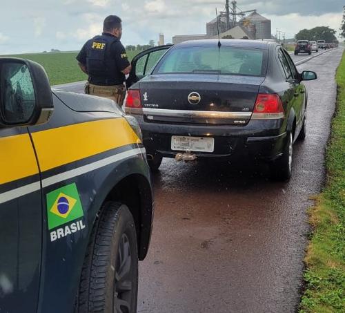 Droga estava em veículo Vectra abordado na BR-369
