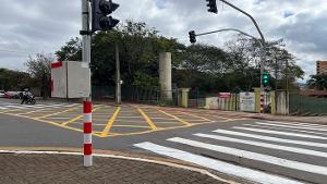 Equipamento semafórico começou a funcionar na tarde desta segunda-feira (09)