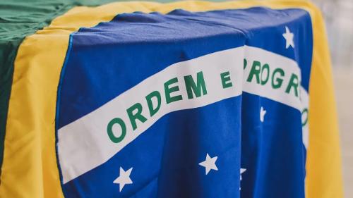 Bandeira do Brasil, símbolo de patriotismo