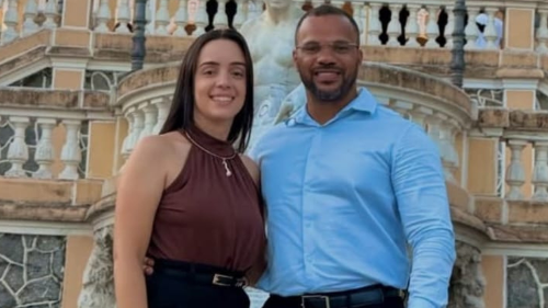 O prefeito Tiago Rocha nomeou Alice Oliveira Cipriano para a Secretaria de Governo e Comunicação um dia após exonerar o marido dela, investigado por violência psicológica contra uma procuradora do município.