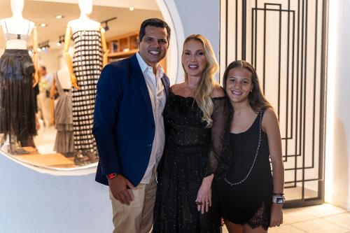 Fabricio Coelho, Fernanda Caliari e Maria