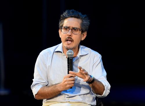 Fernando Cinelli, fundador e presidente da Apex, durante evento sobre turismo na EStour