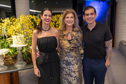 Valeria Lattufe e os filhos Laila e Scandar