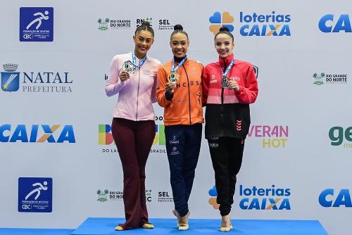 Capixaba Geovanna Santos é vice-campeã brasileira de ginástica rítmica