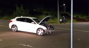 Acidente com fuga mobiliza socorristas e polícia em Londrina
