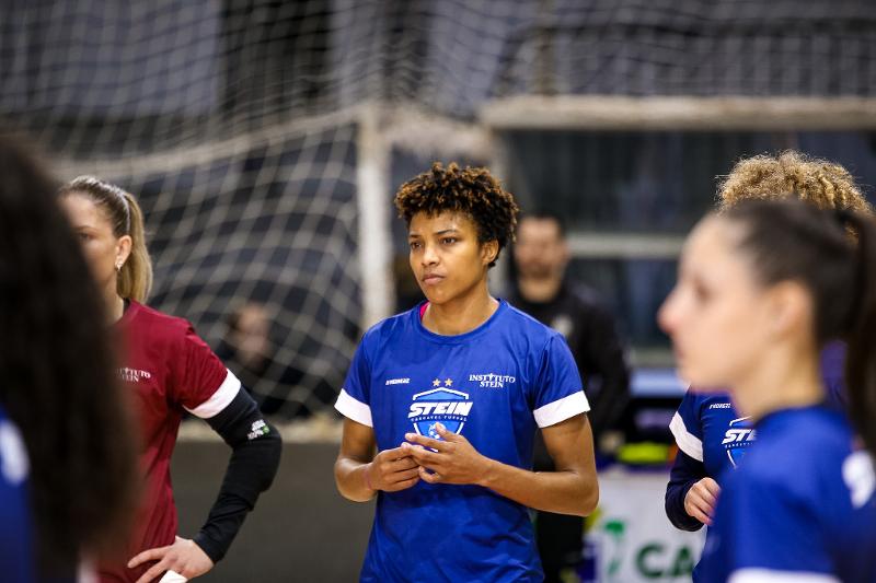 Stein Cascavel enfrenta o Taboão Magnus na estreia