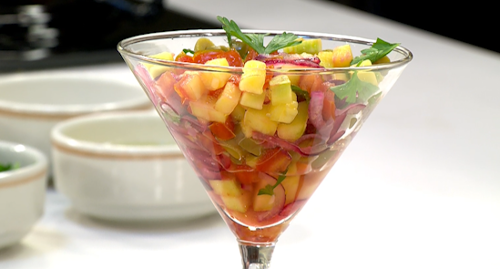 SABOR LEVE PARA O FRIOZINHO: SALADA DE ABOBRINHA