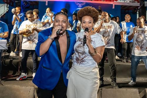 Jéssica Martin e Nino são intérpretes da Beija-Flor