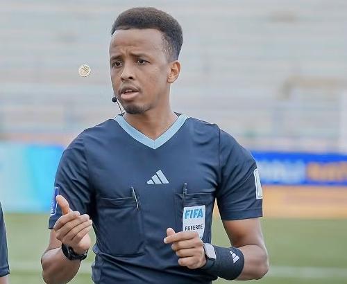Árbitro somali Omar Abdulkadir Artan