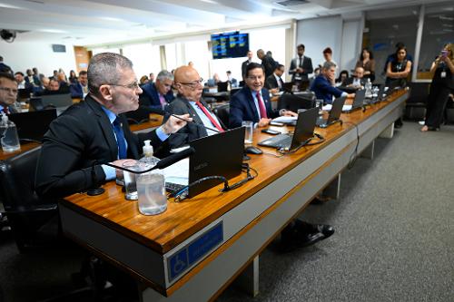 Sessão da Comissão de Constituição e Justiça do Senado