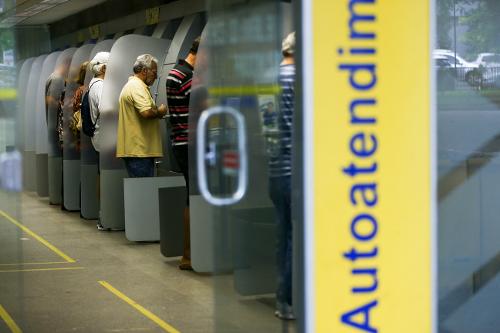 Agência bancária, banco, caixa eletrônico