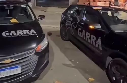Carros da empresa de segurança patrimonial que fazem rondas pelo comércio da Praia do Canto