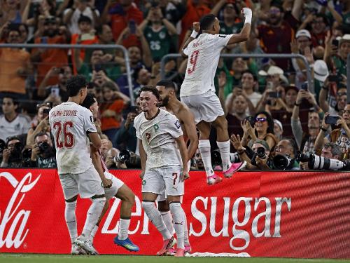Marrocos derruba primeiro anfitrião e vai às quartas de final da Copa do Mundo