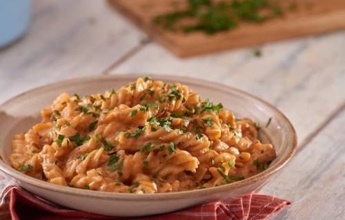 Macarrão de panela de pressão cremoso