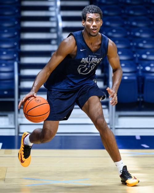 Capixaba Samis Calderon troca Kansas por Butler e seguirá na elite do basquete universitário dos EUA