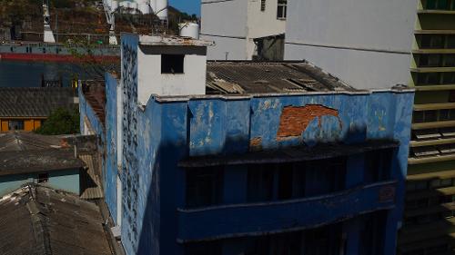 Prédios abandonados na Avenida Jerônimo Monteiro, no Centro de Vitória