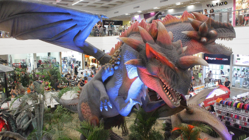 Saindo da mitologia, o evento gratuito conta com animatronicos interativos para todas as idades
