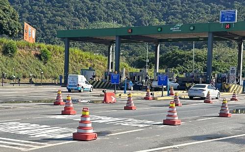 Praça de pedágio de Guarapari, uma das setes da BR-101 no Espírito Santo