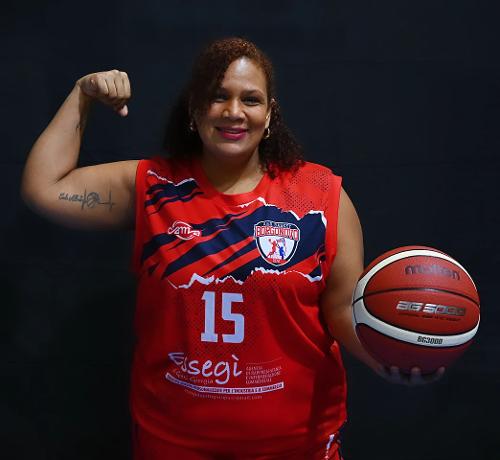 Daiane Reis, jogadora capixaba de basquete