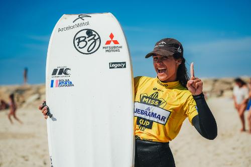 Luna Hardman é campeã da 2ª etapa de Circuito Mundial de Bodyboarding
