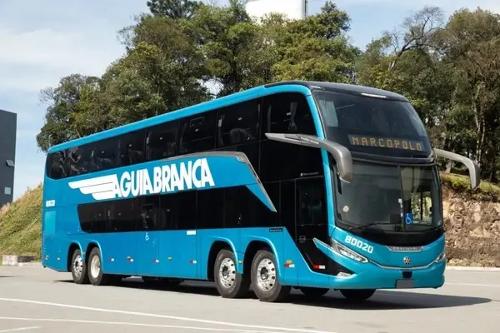 Ônibus da Águia Branca, uma das maiores empresas rodoviárias de passageiros do país