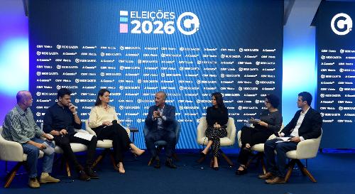 Helder Salomão, candidato ao governo do Espírito santo, durante sabatina de A Gazeta e CBN Vitória. (Da Esq.p/dir.) Os jornalistas Leonel Ximenes, Abdo Filho, Fernanda Queiroz, Leticia Gonçalves, Vilmara Fernandes, e Vitor Vogas.