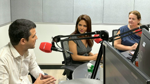 Vitor Vogas, Letícia Gonçalves e Fernanda Queiroz em nova edição do Papo de Eleições