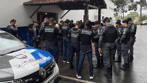 Nova fase da Operação Bethânia, liderada pelo MPES, cumpre mandados contra organização criminosa envolvida em homicídios, tráfico e lavagem de dinheiro.