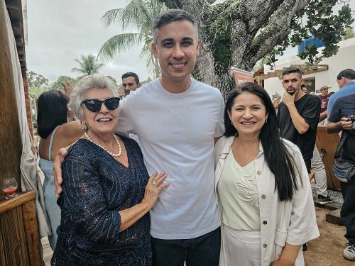 Elba Sanidei, o prefeito da Serra Weverson Meireles e a vice-prefeita da Serra Gracimeri Gaviorno