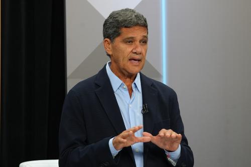 Ricardo Ferraço durante o debate na TV Gazeta com os candidatos ao Governo do ES