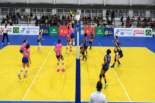 Instituto Capixaba estreia com derrota na fase final da Superliga C de vôlei feminino