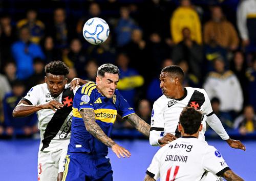 Boca Juniors v Vasco da Gama