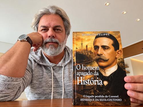 Romulo Felippe e o livro: escritor pesquisou milhares de documentos, jornais, registros e imagens, além de ouvir descendentes da família