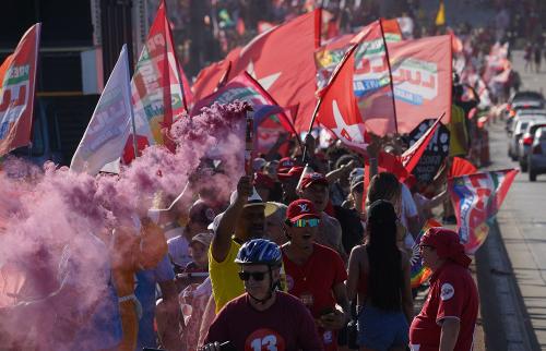 Manifestação de apoio á campanha de Lula!