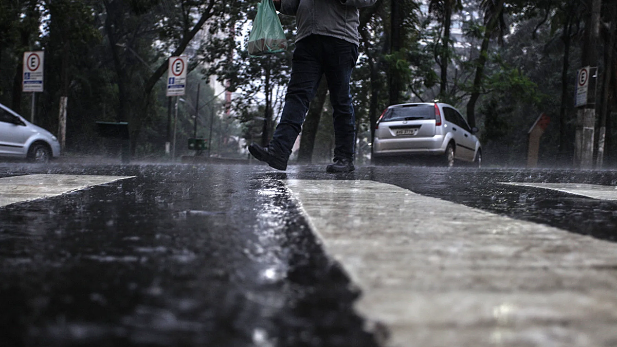 Londrina tem previsão de chuva e alerta para tempestades no fim de semana
